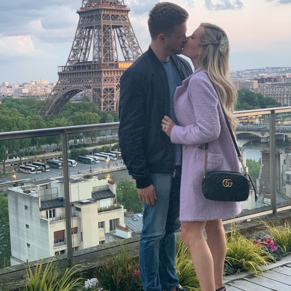 Meet Your Posher - Picture 3 of 5